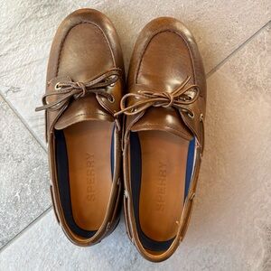 Sperry Women’s Tan Leather Boat Shoes